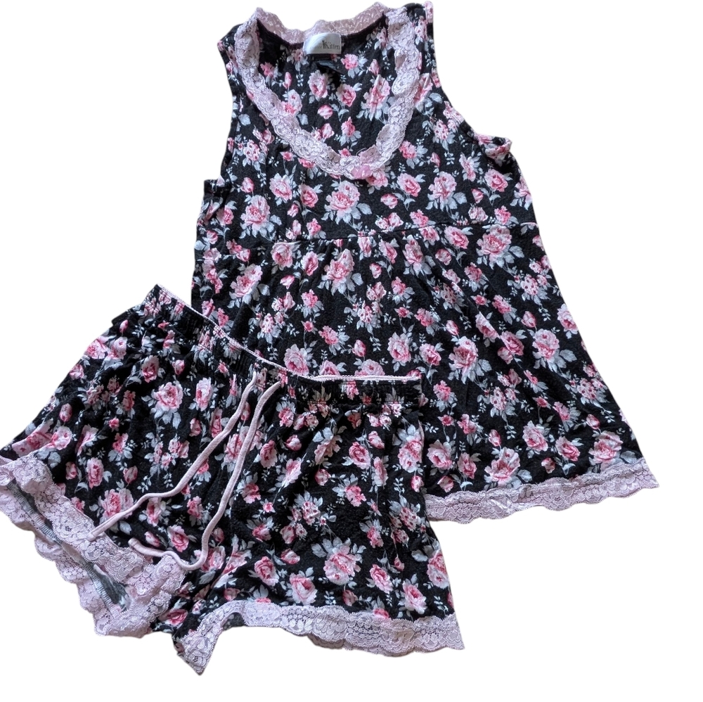Velvet Kitten Floral Lace Trim Pajama Set M Shorts Cottagecore Romantic Comfy